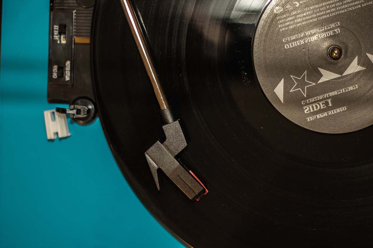 saint petersburg black vinyl record on turntable russia